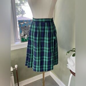 Vintage Hanold plaid skirt 25”